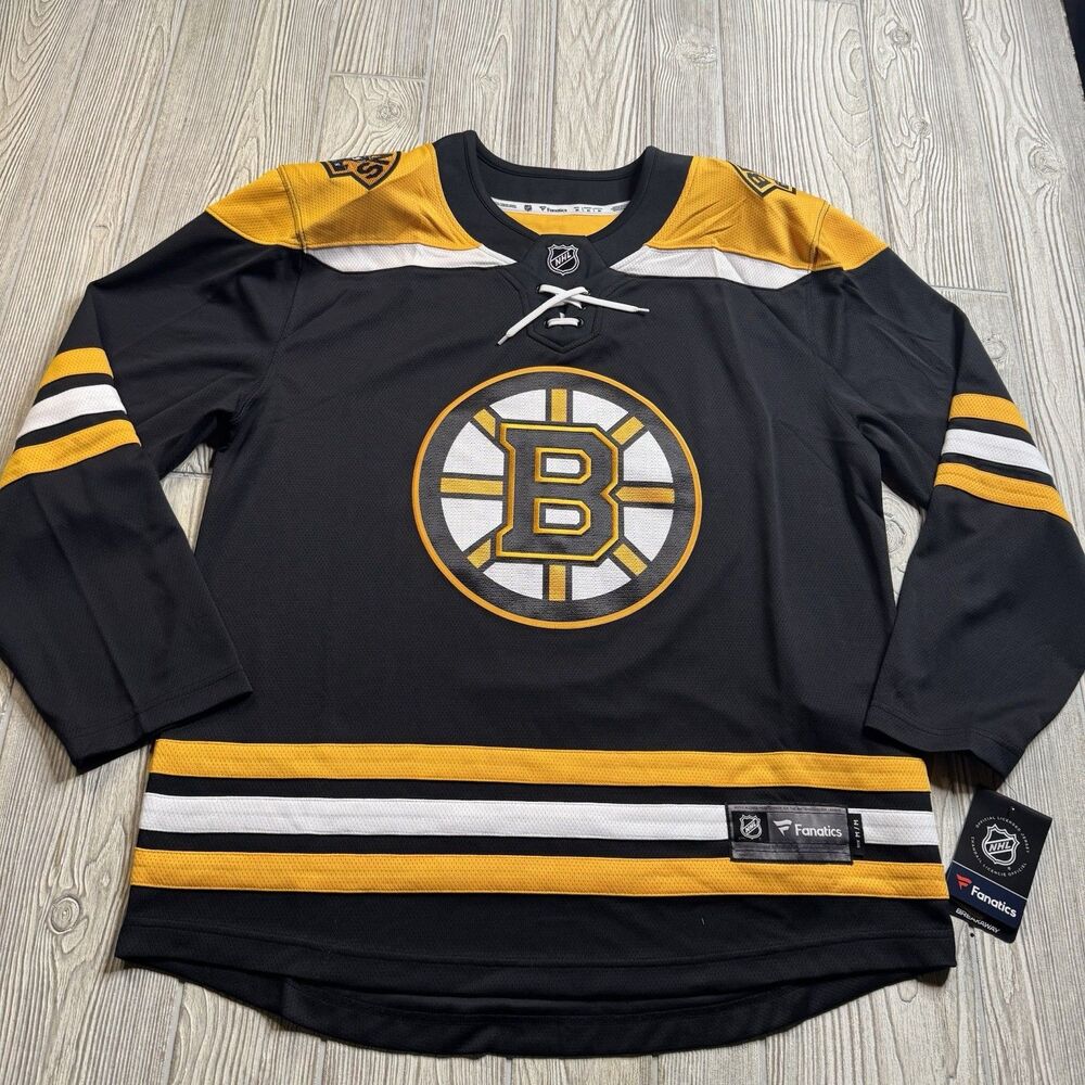 Boston Bruins Jersey Men’s M Black Fanatics Breakaway Lace Up NHL Hockey NWT